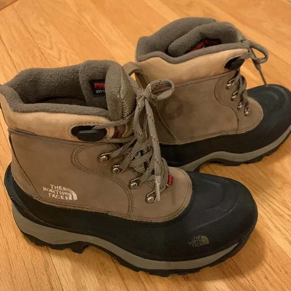 The North Face boots size 6 - Picture 2 of 7